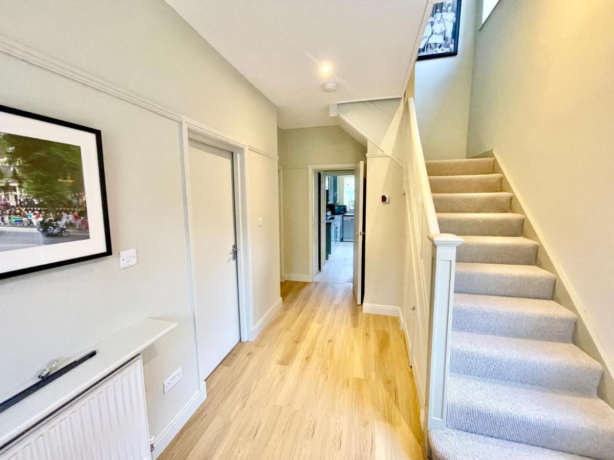 Central Townhouse With Free Off Road Parking And Garden York Ngoại thất bức ảnh
