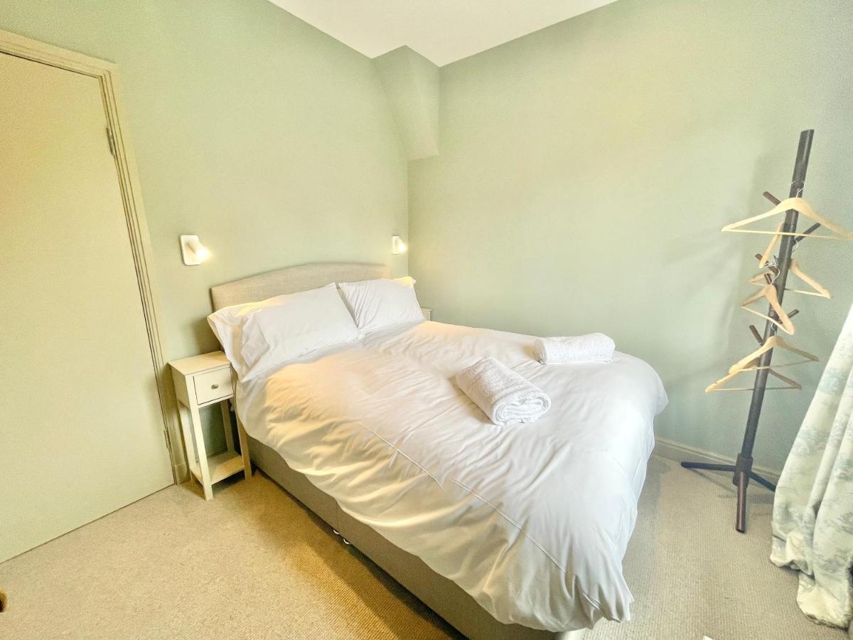 Central Townhouse With Free Off Road Parking And Garden York Ngoại thất bức ảnh