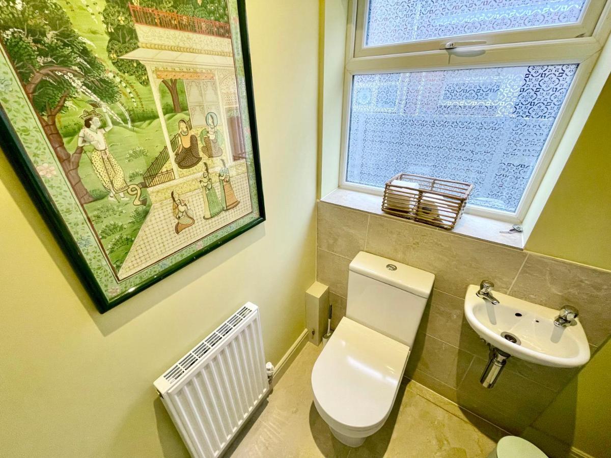 Central Townhouse With Free Off Road Parking And Garden York Ngoại thất bức ảnh